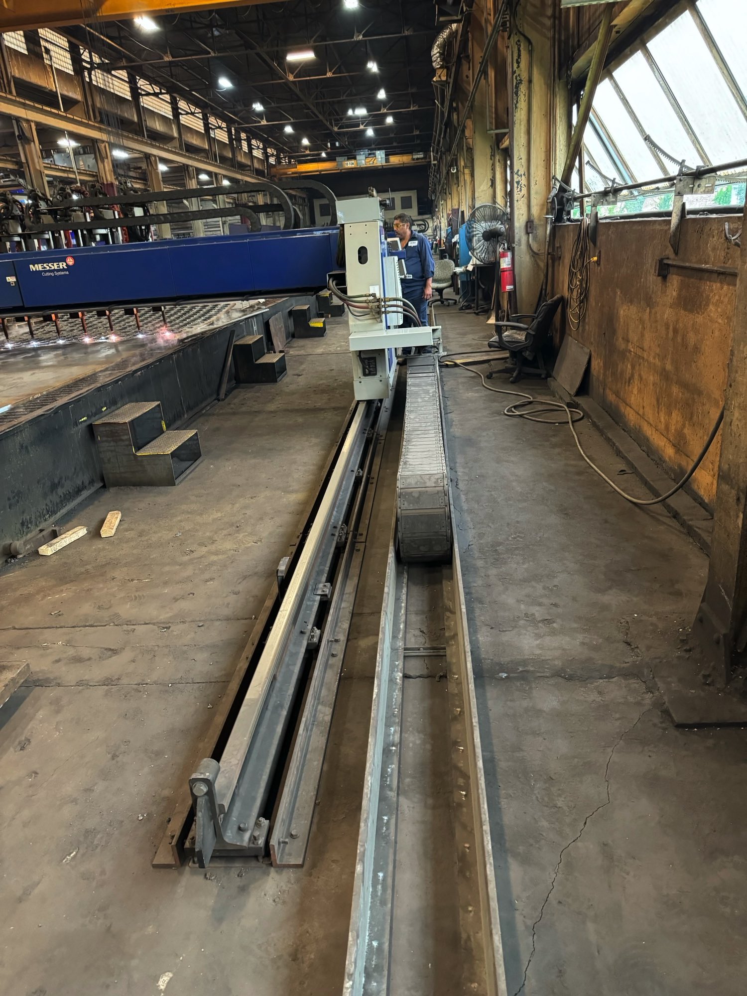 10' X 40'  2014  Messer Titan III 12/8L Oxygen Cutting System 